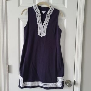 SALE!! Crown & Ivy Shift Dress